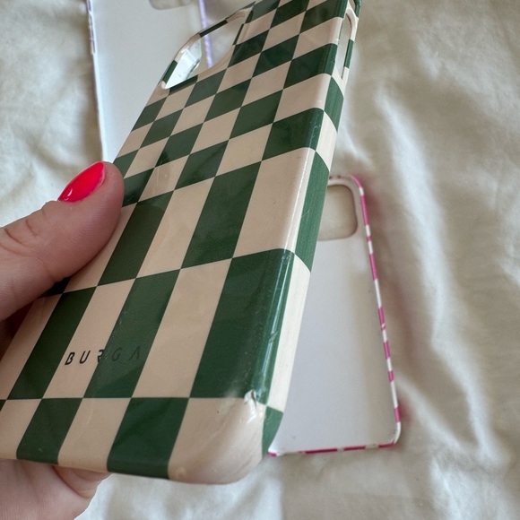 Burga iPhone 12 Pro hard cases - Picture 9 of 11